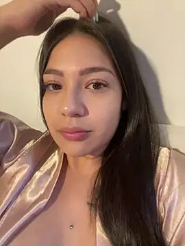 Snapshot of Latina_vanessa chatting on April 13, 2026, 8:46 pm Latina vanessa online show from April 13, 2026, 8:46 pm