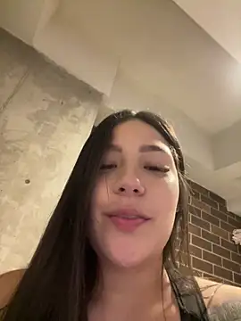 Snapshot of Latina_vanessa chatting on March 28, 2026, 3:51 am Latina vanessa online show from March 28, 2026, 3:51 am