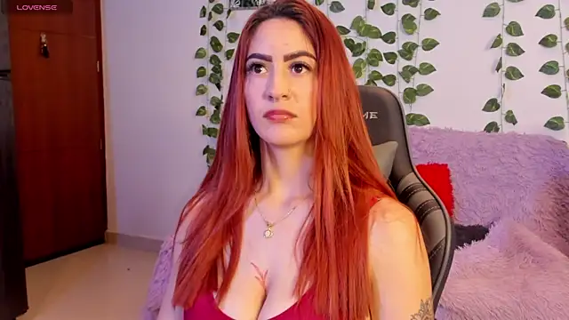 Snapshot of Amypond__ chatting on March 7, 2025, 10:54 pm Amypond online show from March 7, 2025, 10:54 pm