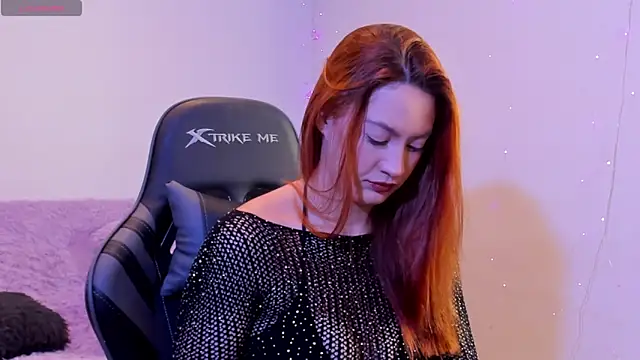 Snapshot of Amypond__ chatting on October 30, 2025, 10:13 am Amypond online show from October 30, 2025, 10:13 am