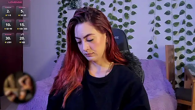 Snapshot of Amypond__ chatting on February 26, 2025, 2:08 am Amypond online show from February 26, 2025, 2:08 am