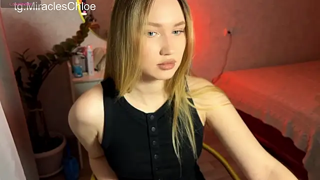 Snapshot of ChloeMillerMeow chatting on May 31, 2026, 7:14 pm ChloeMillerMeow online show from May 31, 2026, 7:14 pm