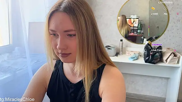 Snapshot of ChloeMillerMeow chatting on April 1, 2026, 8:59 am ChloeMillerMeow online show from April 1, 2026, 8:59 am