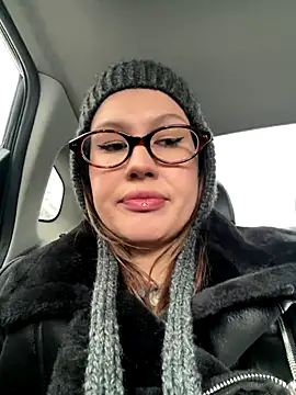 Snapshot of RinaCat chatting on November 15, 2025, 5:33 am RinaCat online show from November 15, 2025, 5:33 am