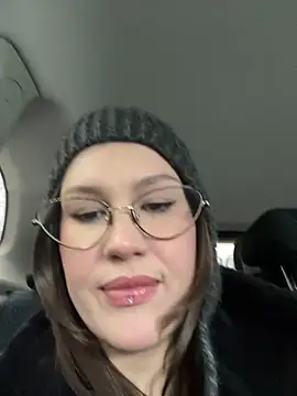 RinaCat online show from December 3, 2025, 5:41 am