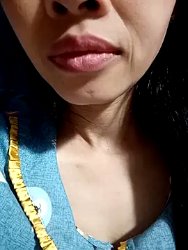 Snapshot of Hana_love20 chatting on October 5, 2025, 6:15 am Hana love20 online show from October 5, 2025, 6:15 am