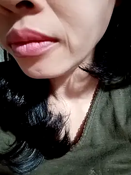 Snapshot of Hana_love20 chatting on October 27, 2025, 4:57 am Hana love20 online show from October 27, 2025, 4:57 am