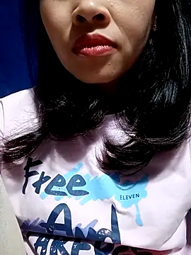 Snapshot of Hana_love20 chatting on March 15, 2025, 6:03 am Hana love20 online show from March 15, 2025, 6:03 am