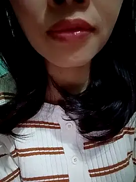 Snapshot of Hana_love20 chatting on March 21, 2025, 1:13 am Hana love20 online show from March 21, 2025, 1:13 am