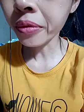 Snapshot of Hana_love20 chatting on October 15, 2025, 6:00 am Hana love20 online show from October 15, 2025, 6:00 am