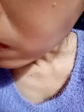 Snapshot of Hana_love20 chatting on November 9, 2025, 2:10 pm Hana love20 online show from November 9, 2025, 2:10 pm