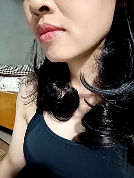 Snapshot of Hana_love20 chatting on November 16, 2025, 8:30 am Hana love20 online show from November 16, 2025, 8:30 am