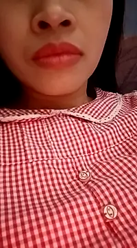 Snapshot of Hana_love20 chatting on March 15, 2025, 2:12 pm Hana love20 online show from March 15, 2025, 2:12 pm