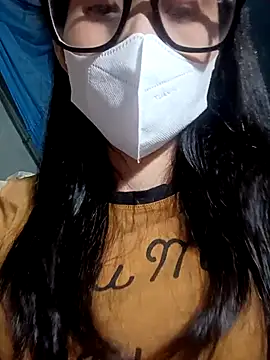 Snapshot of Hana_love20 chatting on September 30, 2025, 12:55 pm Hana love20 online show from September 30, 2025, 12:55 pm