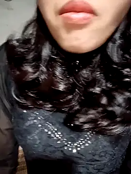 Snapshot of Hana_love20 chatting on November 12, 2025, 5:22 am Hana love20 online show from November 12, 2025, 5:22 am