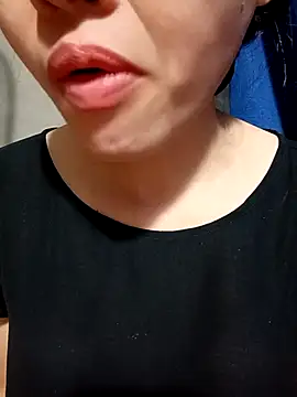 Snapshot of Hana_love20 chatting on October 28, 2025, 5:08 am Hana love20 online show from October 28, 2025, 5:08 am