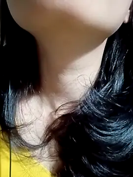 Snapshot of Hana_love20 chatting on November 20, 2025, 7:42 am Hana love20 online show from November 20, 2025, 7:42 am