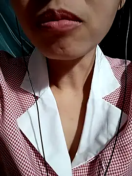 Snapshot of Hana_love20 chatting on October 25, 2025, 6:01 am Hana love20 online show from October 25, 2025, 6:01 am