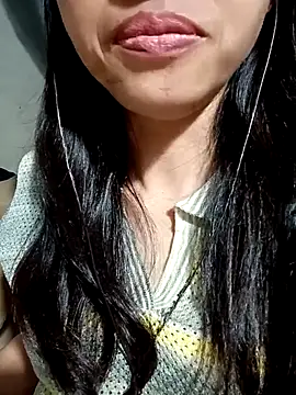 Snapshot of Hana_love20 chatting on October 16, 2025, 4:54 am Hana love20 online show from October 16, 2025, 4:54 am