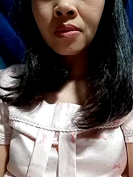 Snapshot of Hana_love20 chatting on March 14, 2025, 7:15 am Hana love20 online show from March 14, 2025, 7:15 am