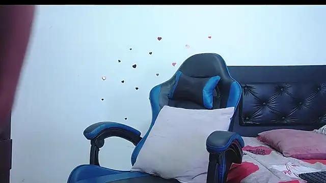 Georgina Copper online show from April 9, 2026, 8:59 pm