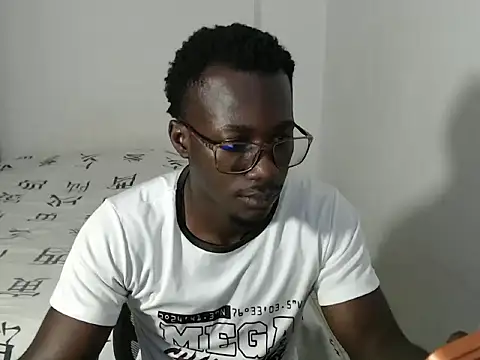  Lowmaypalacios online show from March 25, 2026, 3:44 pm