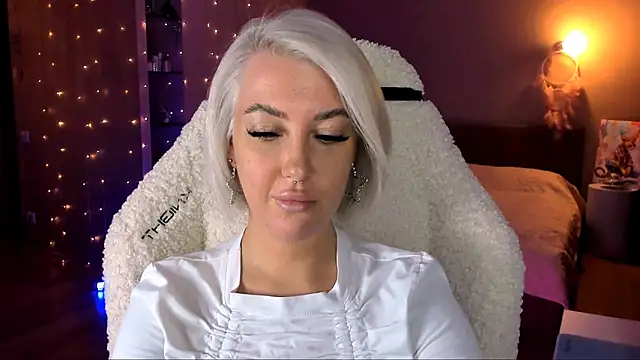 tykioty Miley online show from January 24, 2025, 1:25 pm