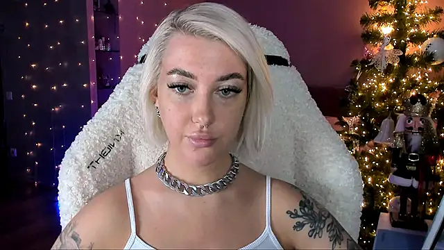 tykioty Miley online show from December 29, 2024, 11:29 am