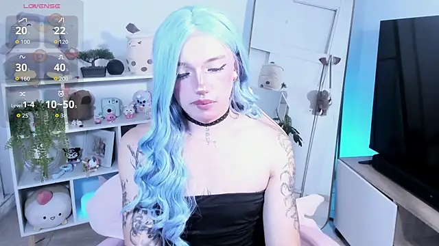 Snapshot of KloeKing__ chatting on May 10, 2026, 3:32 am KloeKing online show from May 10, 2026, 3:32 am