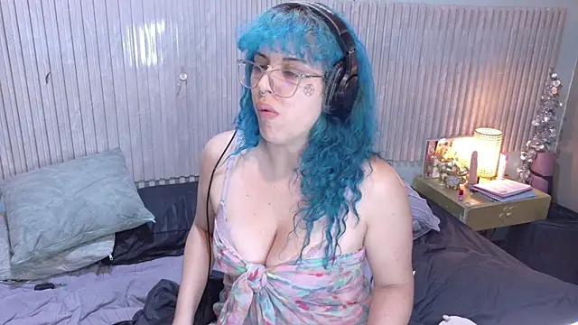 Eli666uwu online show from January 7, 2026, 11:15 am