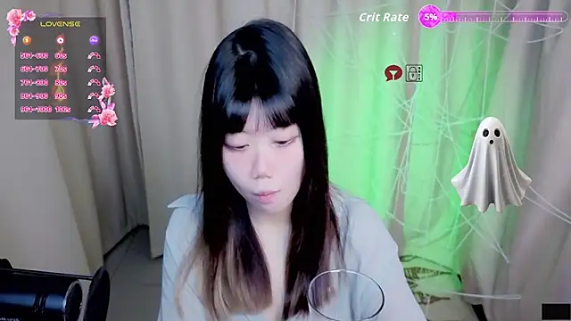 CryKuro  online show from November 2, 2025, 3:06 pm