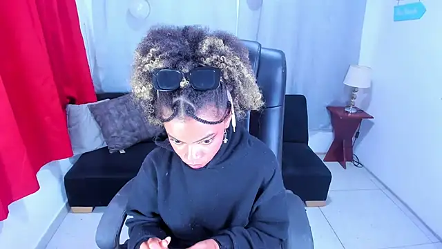 stacie  rouse online show from February 22, 2025, 10:18 am