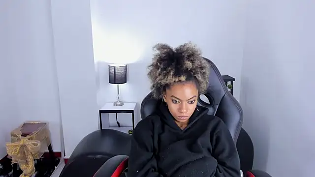 stacie  rouse online show from February 14, 2025, 9:55 am