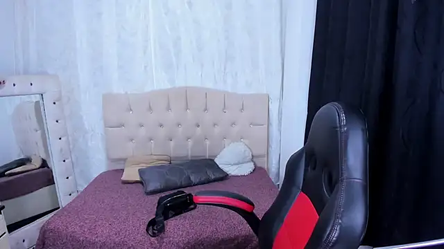 stacie  rouse online show from March 6, 2025, 3:35 am