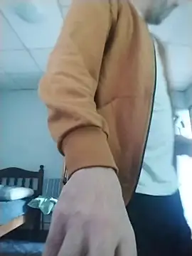 Snapshot of nicedick_bro chatting on April 7, 2026, 12:18 pm nicedick bro online show from April 7, 2026, 12:18 pm