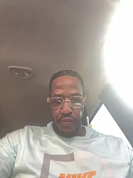 Snapshot of ThatDickSexy2 chatting on February 16, 2026, 5:00 pm ThatDickSexy2 online show from February 16, 2026, 5:00 pm