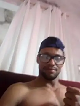 Snapshot of Gomesggc chatting on June 24, 2026, 6:50 pm Gomesggc online show from June 24, 2026, 6:50 pm