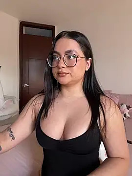 montmariana online show from July 11, 2026, 11:05 pm