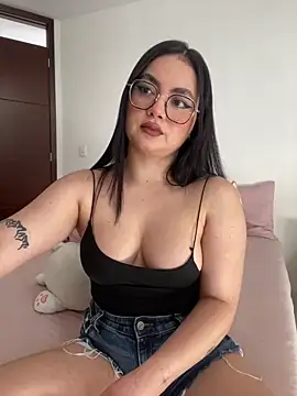 montmariana online show from June 19, 2026, 6:36 pm