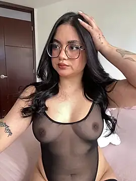 montmariana online show from July 28, 2026, 4:27 pm
