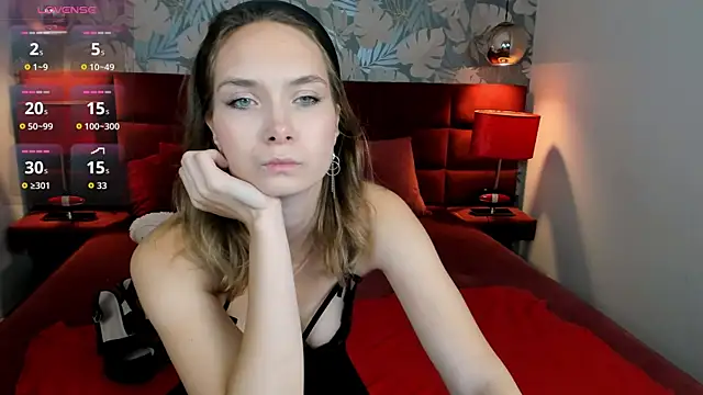 Snapshot of LinaVolberg chatting on September 27, 2025, 6:19 am LinaVolberg online show from September 27, 2025, 6:19 am