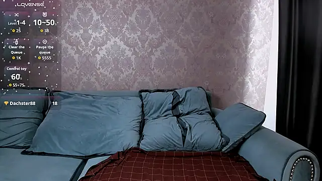 Snapshot of LinaVolberg chatting on January 17, 2026, 6:28 am LinaVolberg online show from January 17, 2026, 6:28 am