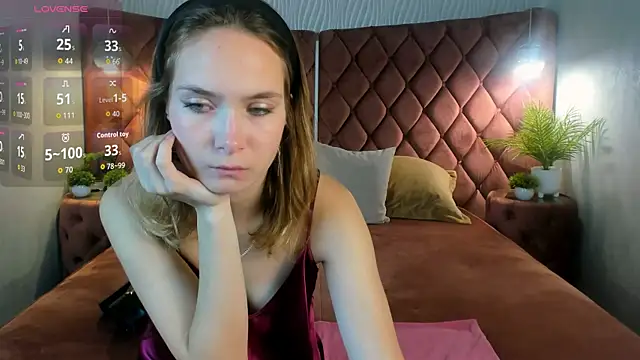 Snapshot of LinaVolberg chatting on September 26, 2025, 6:31 am LinaVolberg online show from September 26, 2025, 6:31 am