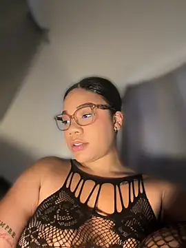 ashley Tompson1 online show from July 13, 2026, 11:53 am