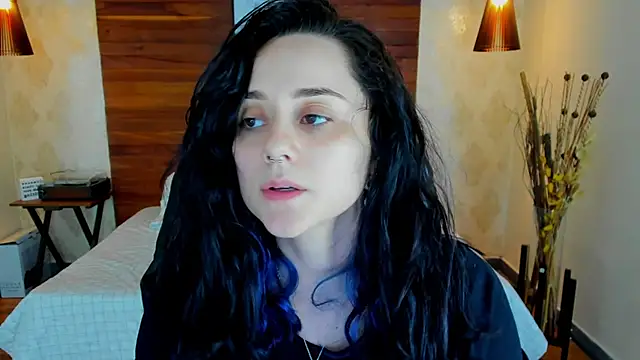 Snapshot of KatherineBond chatting on February 24, 2025, 9:20 pm KatherineBond online show from February 24, 2025, 9:20 pm