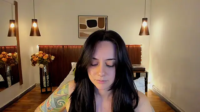 KatherineBond online show from June 11, 2026, 7:22 pm