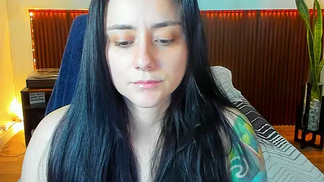 KatherineBond online show from December 1, 2025, 7:04 pm