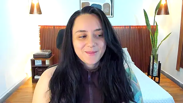 KatherineBond online show from October 30, 2025, 7:22 pm