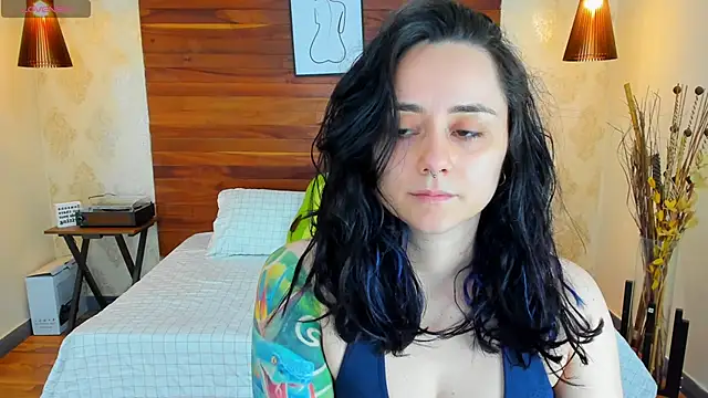 Snapshot of KatherineBond chatting on February 23, 2025, 5:39 pm KatherineBond online show from February 23, 2025, 5:39 pm