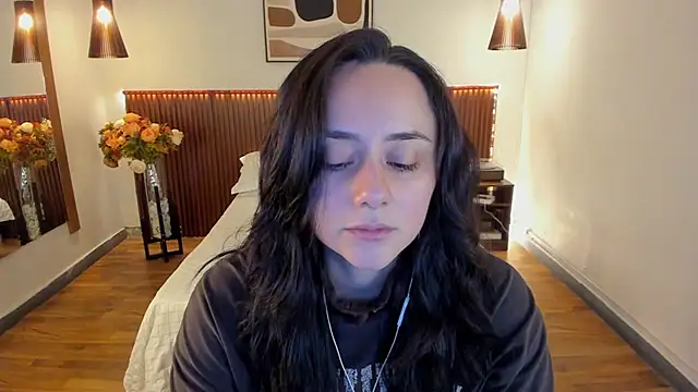 KatherineBond online show from June 18, 2026, 6:57 pm